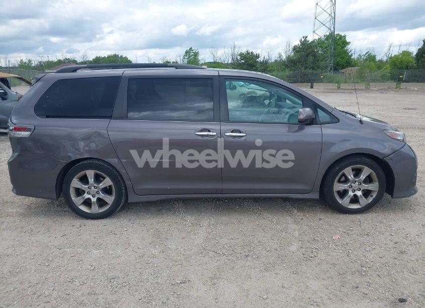 Photo 13 of 2013 Toyota Sienna SE 8 PASSENGER (VIN 5TDXK3DC4DS362835)