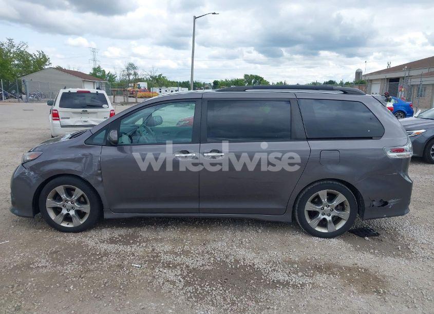 Photo 14 of 2013 Toyota Sienna SE 8 PASSENGER (VIN 5TDXK3DC4DS362835)