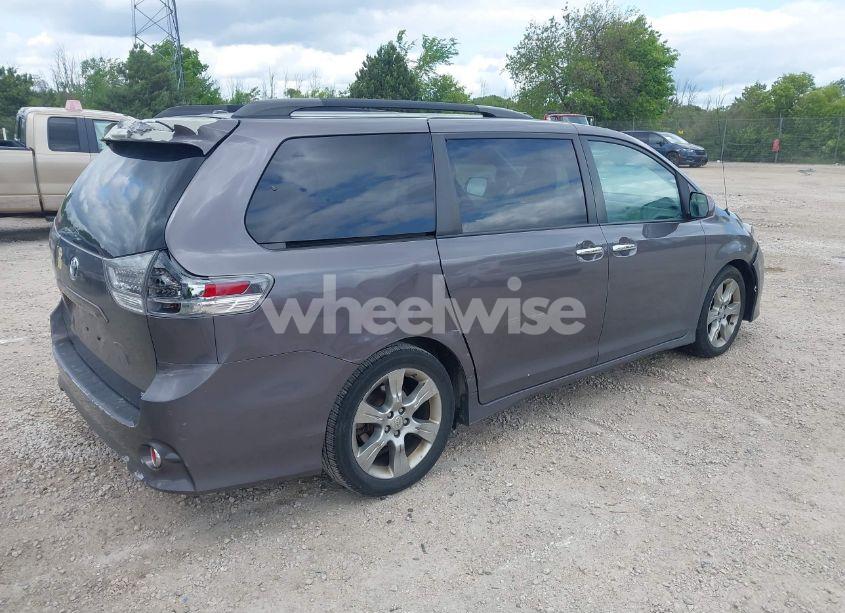 Photo 2 of 2013 Toyota Sienna SE 8 PASSENGER (VIN 5TDXK3DC4DS362835)