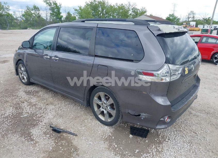 Photo 3 of 2013 Toyota Sienna SE 8 PASSENGER (VIN 5TDXK3DC4DS362835)