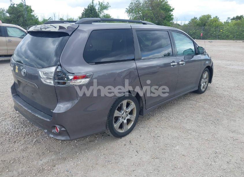 Photo 4 of 2013 Toyota Sienna SE 8 PASSENGER (VIN 5TDXK3DC4DS362835)