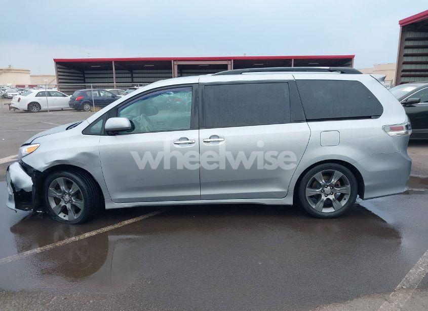 Photo 14 of 2013 Toyota Sienna SE 8 PASSENGER (VIN 5TDXK3DC4DS366898)