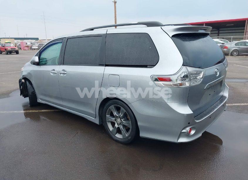 Photo 3 of 2013 Toyota Sienna SE 8 PASSENGER (VIN 5TDXK3DC4DS366898)