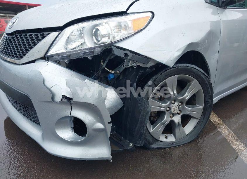 Photo 6 of 2013 Toyota Sienna SE 8 PASSENGER (VIN 5TDXK3DC4DS366898)