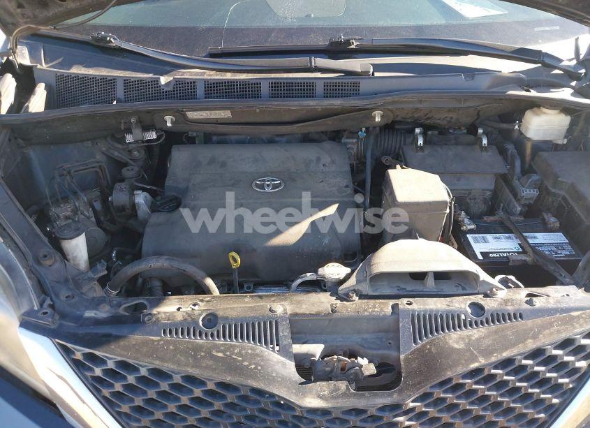 Photo 10 of 2015 Toyota Sienna SPORT (VIN 5TDXK3DC4FS583841)