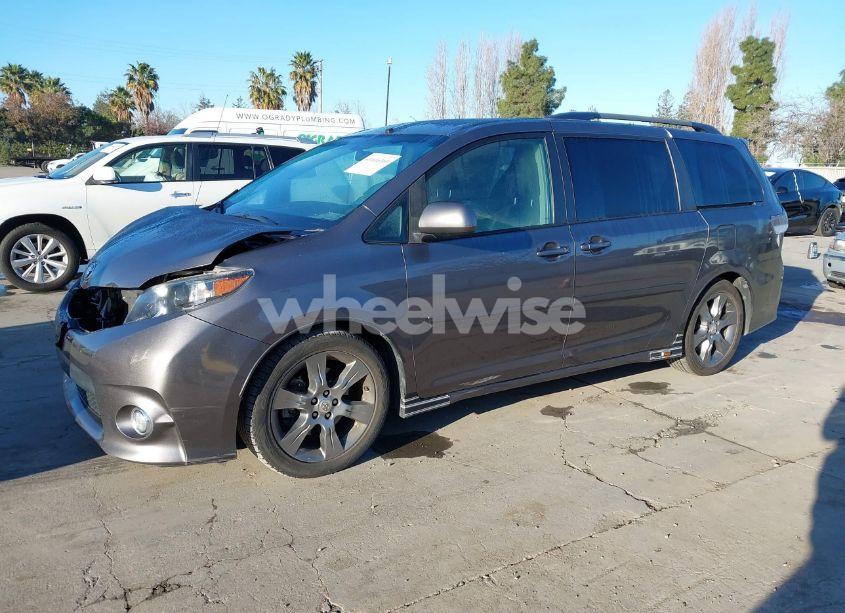 Photo 2 of 2011 Toyota Sienna SPORT (VIN 5TDXK3DC5BS064260)