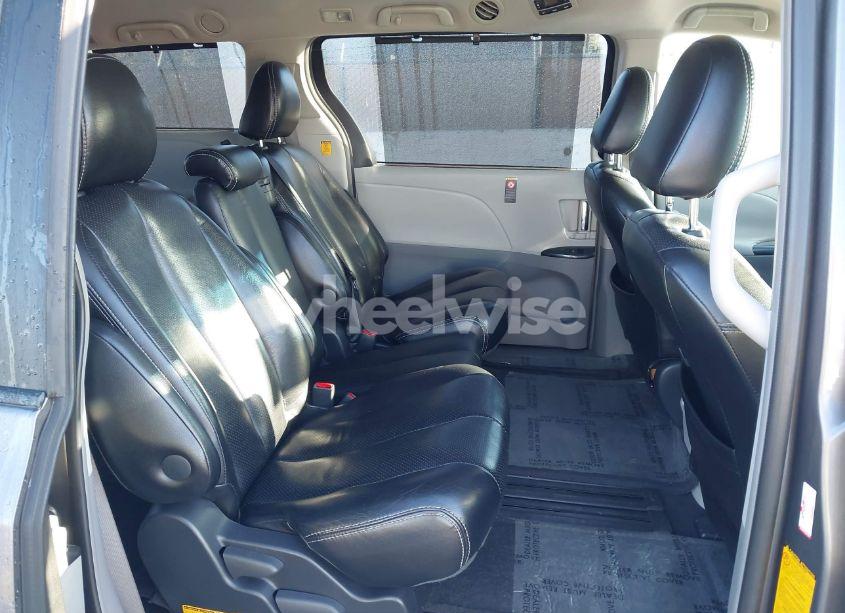 Photo 8 of 2011 Toyota Sienna SPORT (VIN 5TDXK3DC5BS064260)