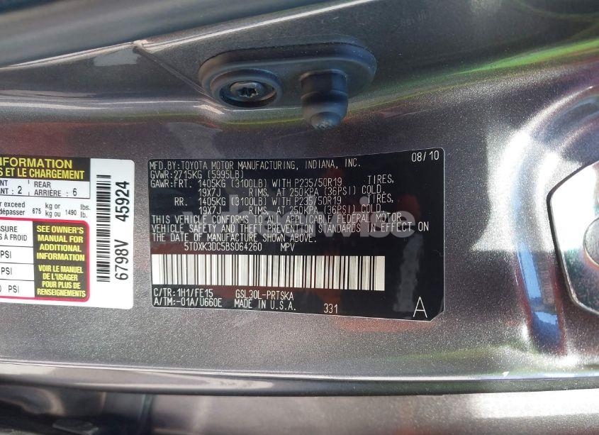 Photo 9 of 2011 Toyota Sienna SPORT (VIN 5TDXK3DC5BS064260)