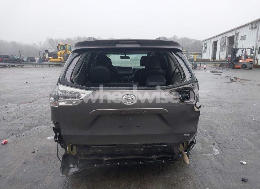 Photo 16 of 2016 Toyota Sienna SE PREMIUM 8 PASSENGER (VIN 5TDXK3DC5GS723297)