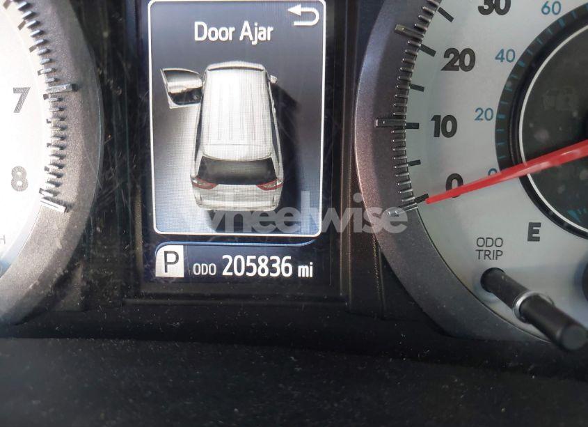 Photo 15 of 2015 Toyota Sienna SPORT (VIN 5TDXK3DC6FS600476)