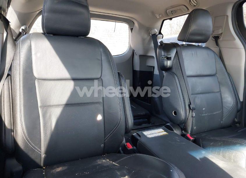 Photo 8 of 2015 Toyota Sienna SPORT (VIN 5TDXK3DC6FS600476)