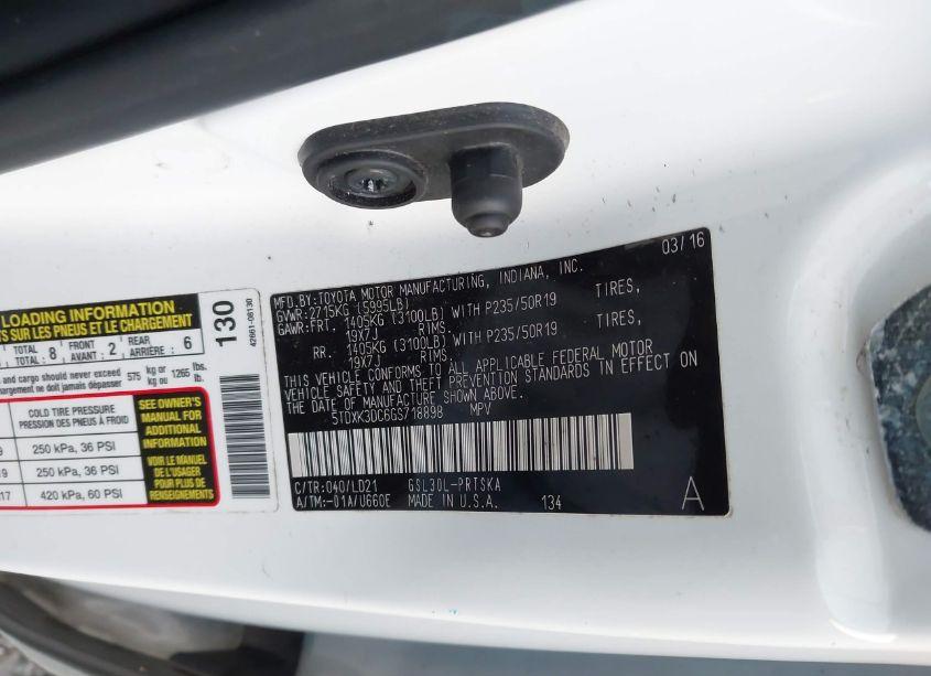 Photo 9 of 2016 Toyota Sienna SE (VIN 5TDXK3DC6GS718898)