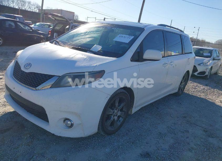 Photo 2 of 2011 Toyota Sienna SPORT (VIN 5TDXK3DC7BS029302)