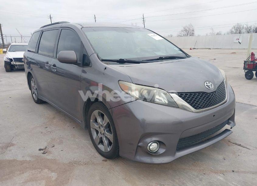2011 Toyota Sienna SPORT (VIN 5TDXK3DC7BS051669) main photo