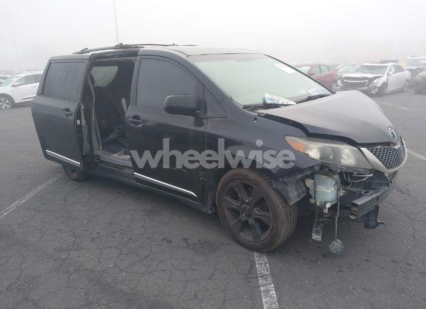 2012 Toyota Sienna SE 8 PASSENGER (VIN 5TDXK3DC7CS220994) main photo