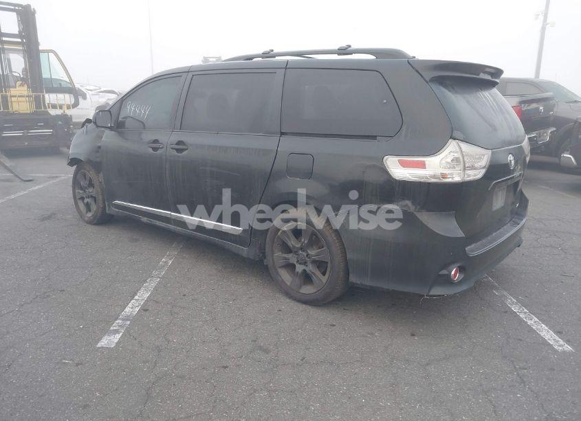 Photo 3 of 2012 Toyota Sienna SE 8 PASSENGER (VIN 5TDXK3DC7CS220994)