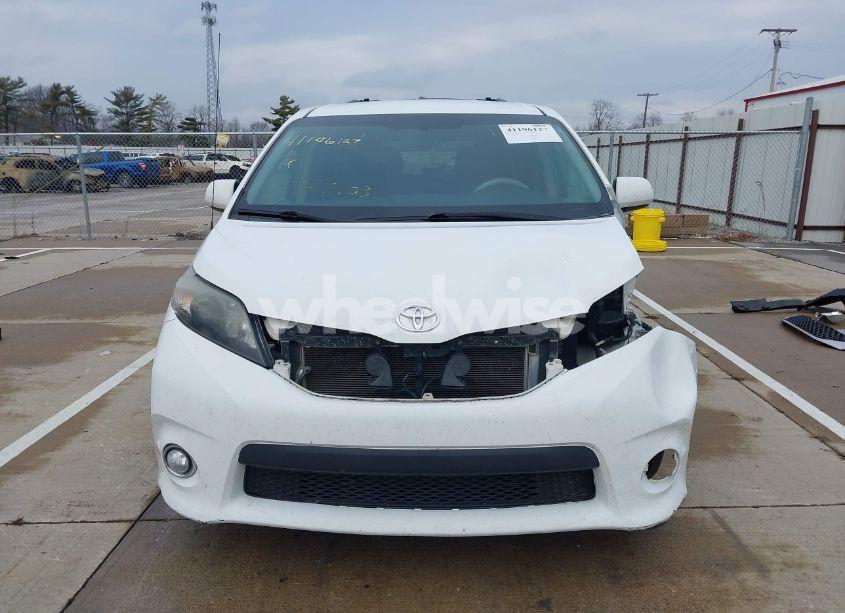 Photo 13 of 2012 Toyota Sienna SE 8 PASSENGER (VIN 5TDXK3DC7CS238038)