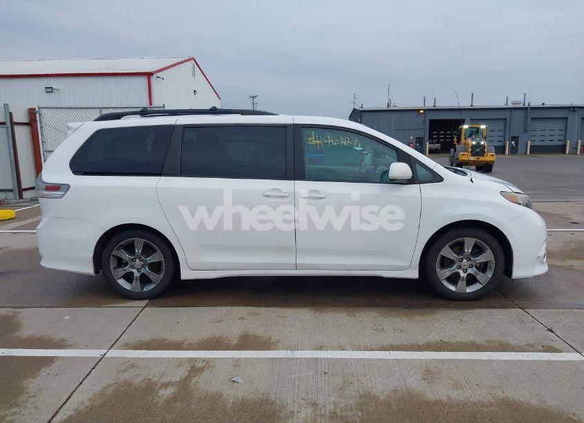 Photo 14 of 2012 Toyota Sienna SE 8 PASSENGER (VIN 5TDXK3DC7CS238038)