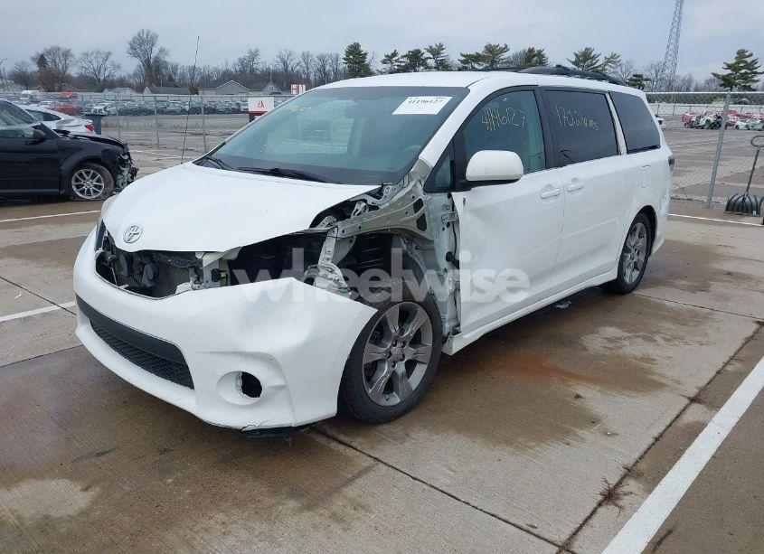 Photo 2 of 2012 Toyota Sienna SE 8 PASSENGER (VIN 5TDXK3DC7CS238038)