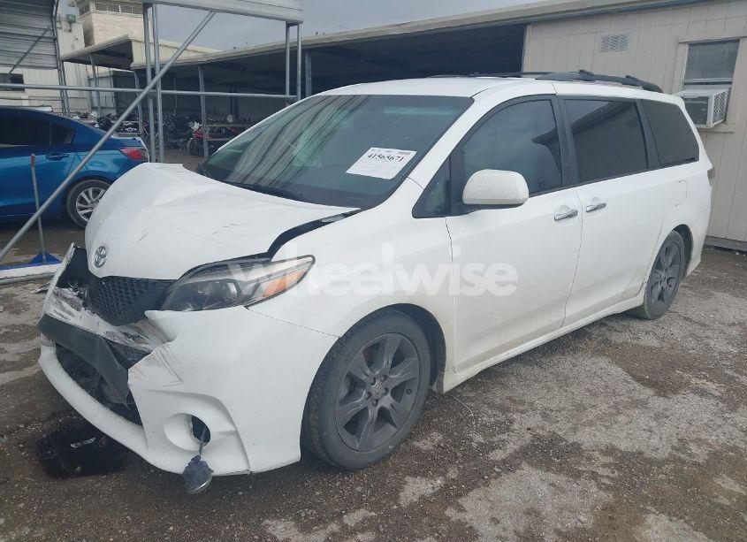 Photo 2 of 2015 Toyota Sienna SE 8 PASSENGER (VIN 5TDXK3DC7FS599287)