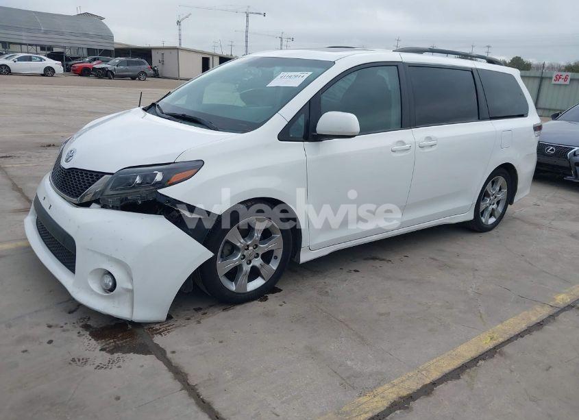 Photo 2 of 2012 Toyota Sienna SE 8 PASSENGER (VIN 5TDXK3DC8CS276491)
