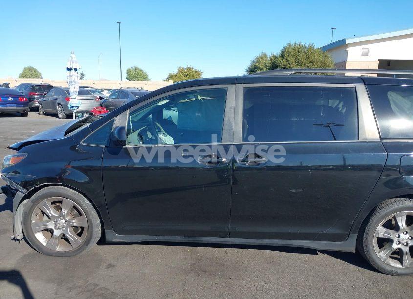 Photo 14 of 2011 Toyota Sienna SPORT (VIN 5TDXK3DC9BS059174)