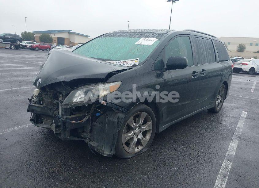 Photo 2 of 2011 Toyota Sienna SPORT (VIN 5TDXK3DC9BS059174)