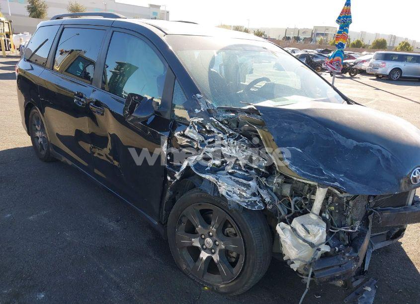 Photo 6 of 2011 Toyota Sienna SPORT (VIN 5TDXK3DC9BS059174)