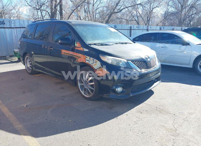 2012 Toyota Sienna SE 8 PASSENGER (VIN 5TDXK3DC9CS179896) main photo