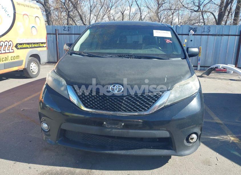 Photo 12 of 2012 Toyota Sienna SE 8 PASSENGER (VIN 5TDXK3DC9CS179896)