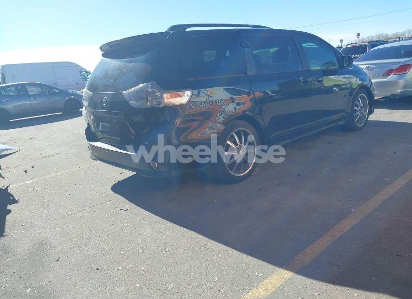 Photo 4 of 2012 Toyota Sienna SE 8 PASSENGER (VIN 5TDXK3DC9CS179896)