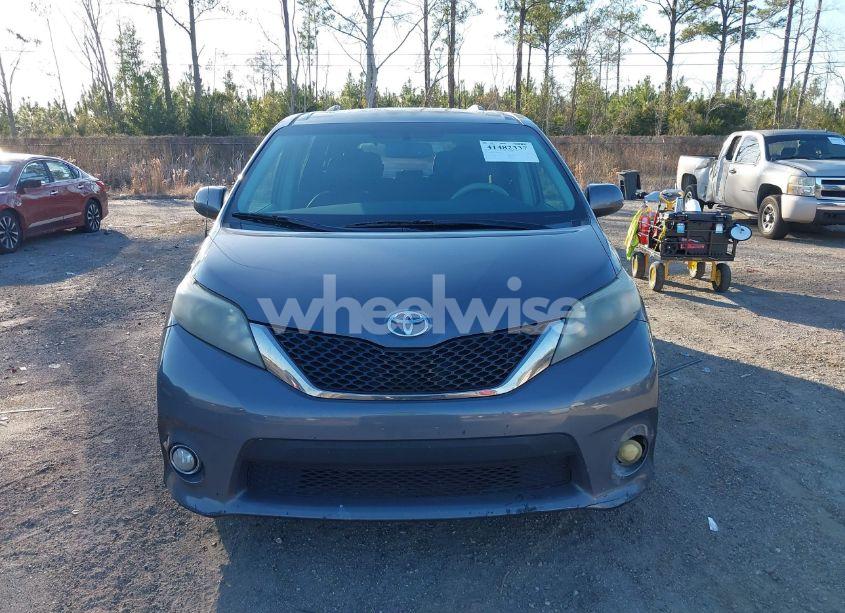 Photo 12 of 2012 Toyota Sienna SE 8 PASSENGER (VIN 5TDXK3DC9CS189005)