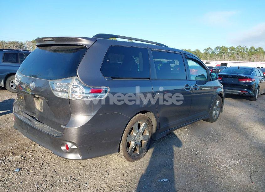 Photo 4 of 2012 Toyota Sienna SE 8 PASSENGER (VIN 5TDXK3DC9CS189005)