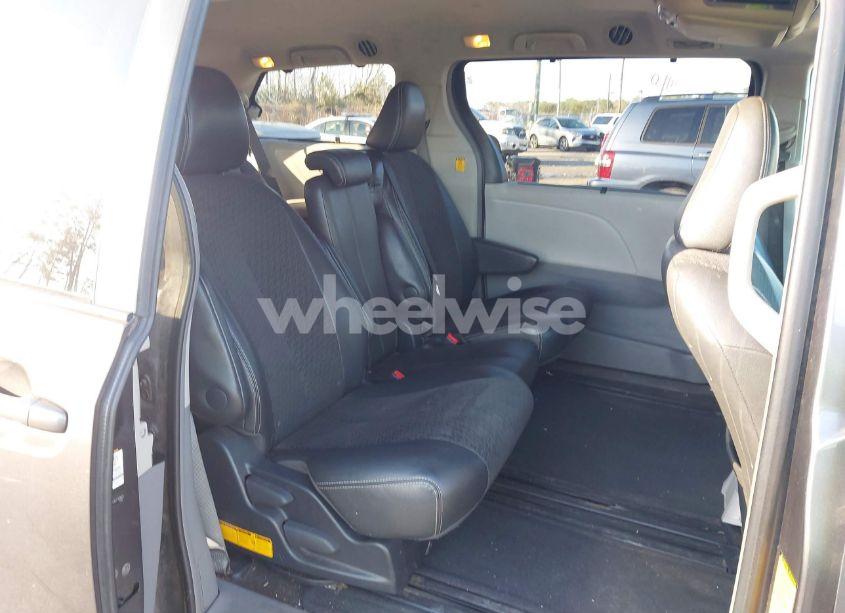Photo 8 of 2012 Toyota Sienna SE 8 PASSENGER (VIN 5TDXK3DC9CS189005)