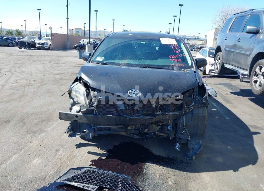 Photo 6 of 2013 Toyota Sienna SPORT (VIN 5TDXK3DC9DS396365)