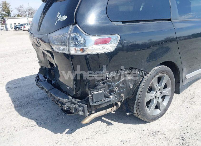 Photo 18 of 2015 Toyota Sienna SPORT (VIN 5TDXK3DC9FS652765)