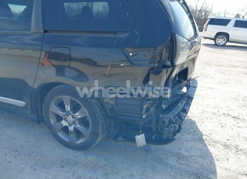 Photo 19 of 2015 Toyota Sienna SPORT (VIN 5TDXK3DC9FS652765)