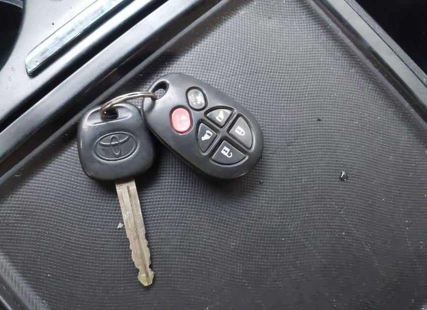 Photo 11 of 2015 Toyota Sienna SE 8 PASSENGER (VIN 5TDXK3DC9FS670005)