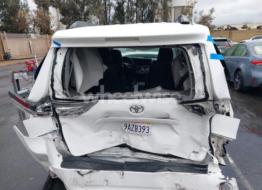 Photo 17 of 2016 Toyota Sienna SE PREMIUM 8 PASSENGER (VIN 5TDXK3DC9GS765651)