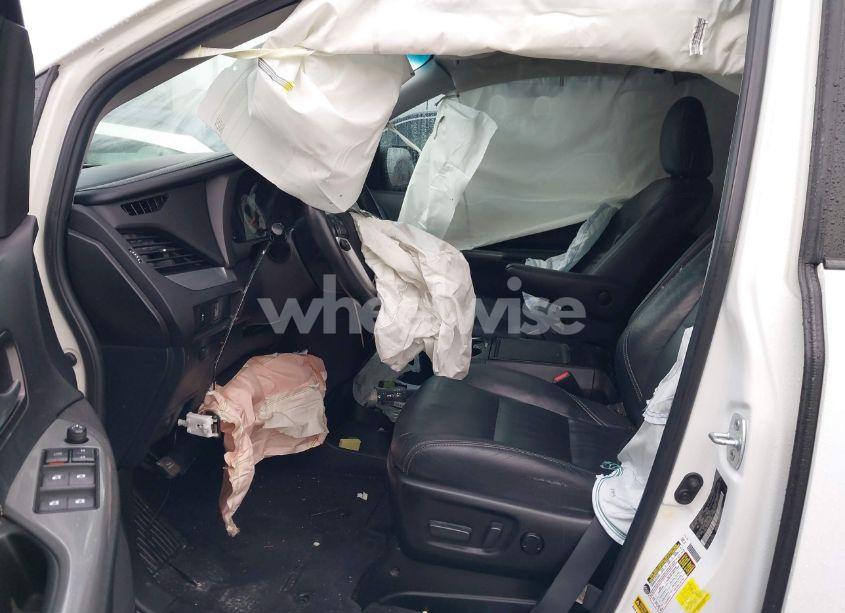 Photo 5 of 2016 Toyota Sienna SE PREMIUM 8 PASSENGER (VIN 5TDXK3DC9GS765651)