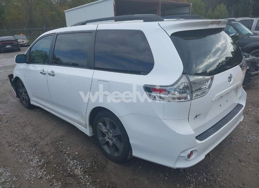 Photo 3 of 2013 Toyota Sienna SE 8 PASSENGER (VIN 5TDXK3DCXDS341925)