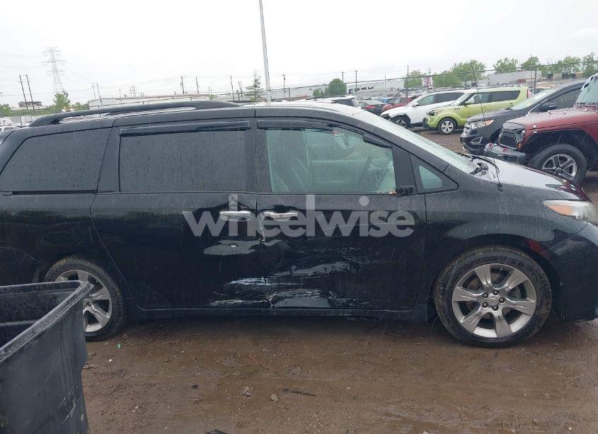 Photo 13 of 2014 Toyota Sienna SE 8 PASSENGER (VIN 5TDXK3DCXES460558)