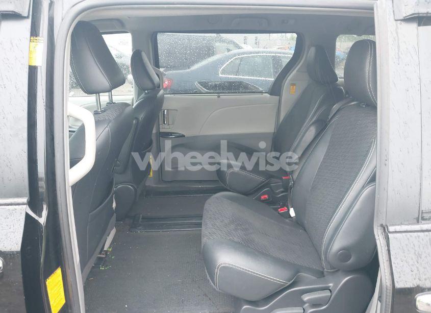 Photo 8 of 2014 Toyota Sienna SE 8 PASSENGER (VIN 5TDXK3DCXES460558)