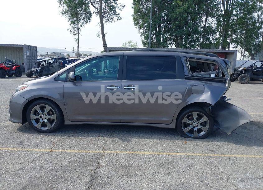 Photo 15 of 2015 Toyota Sienna SE 8 PASSENGER (VIN 5TDXK3DCXFS680767)