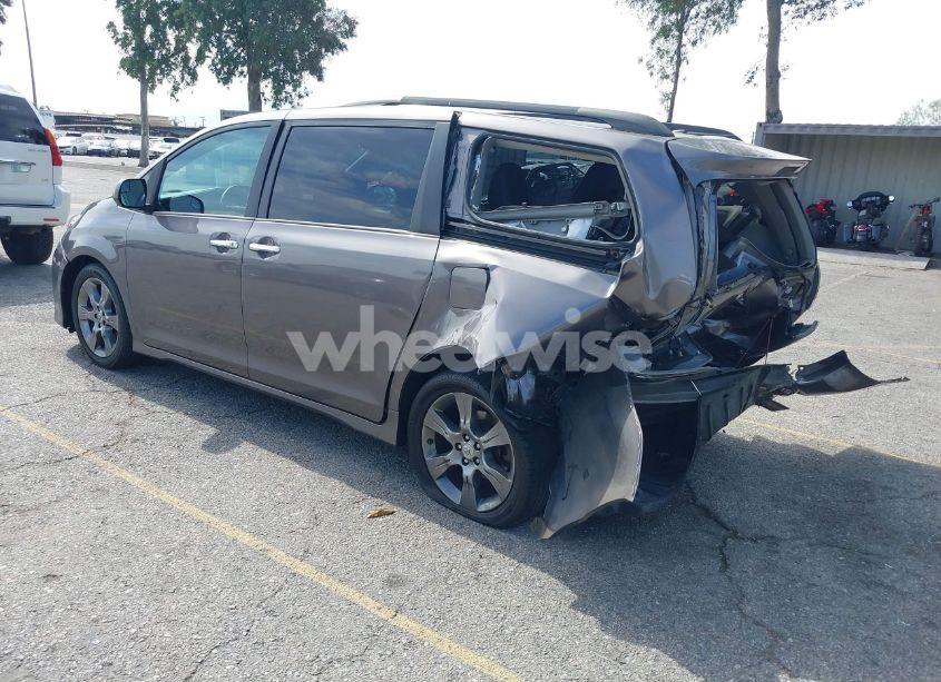 Photo 3 of 2015 Toyota Sienna SE 8 PASSENGER (VIN 5TDXK3DCXFS680767)