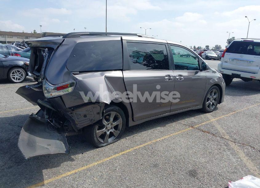 Photo 4 of 2015 Toyota Sienna SE 8 PASSENGER (VIN 5TDXK3DCXFS680767)