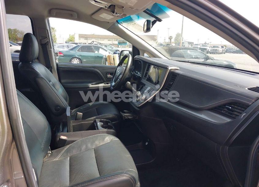 Photo 5 of 2015 Toyota Sienna SE 8 PASSENGER (VIN 5TDXK3DCXFS680767)