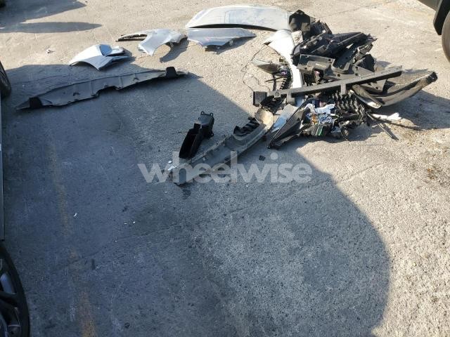 Photo 2 of 2021 TOYOTA SIENNA XSE (VIN 5TDXRKEC1MS039704)