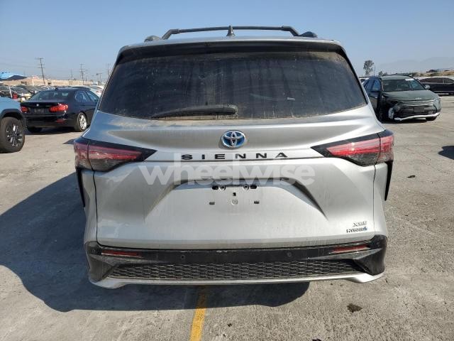 Photo 6 of 2021 TOYOTA SIENNA XSE (VIN 5TDXRKEC1MS039704)