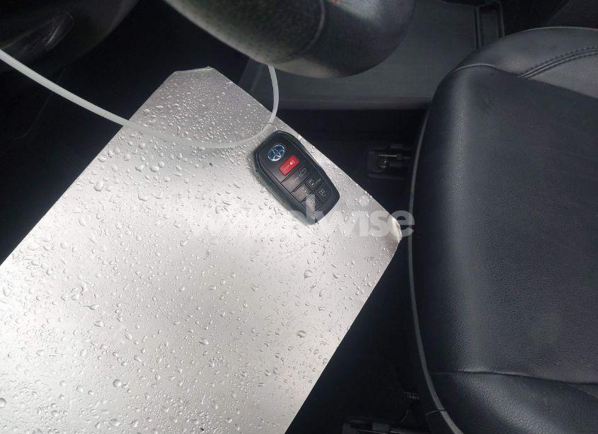 Photo 11 of 2021 Toyota Sienna XSE (VIN 5TDXRKEC5MS020539)